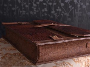 کیف دست دوز