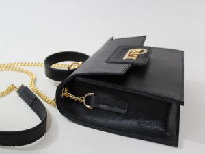 کیف جدید روی دوشی زنانه