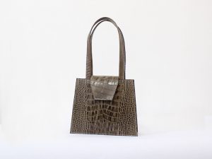 کیف روی دوشی ستیا