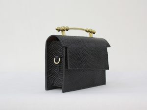 کیف روی دوشی سایز متوسط