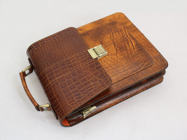 کیف شیک روی دوشی