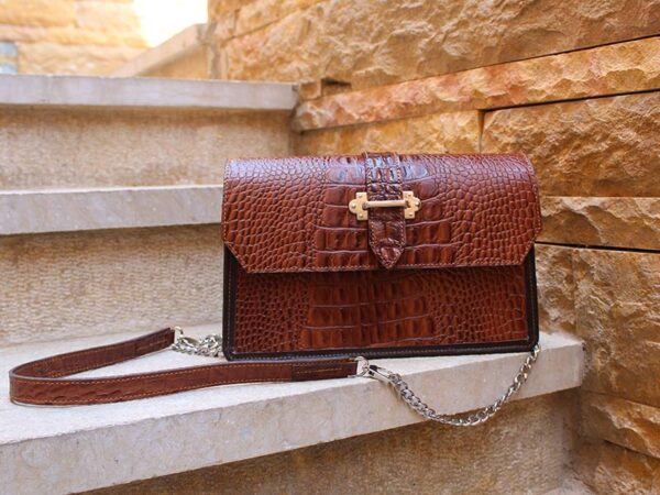 کیف کروکودیلی قهوه ایی