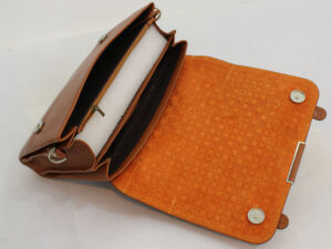 کیف تسمه دار چرمی