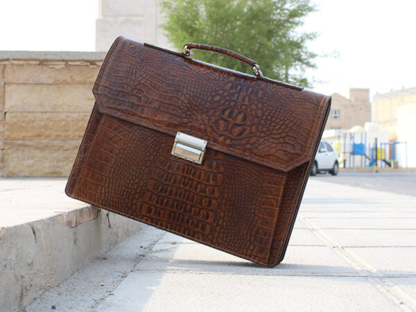 کیف مهندسی بلکا شکلاتی